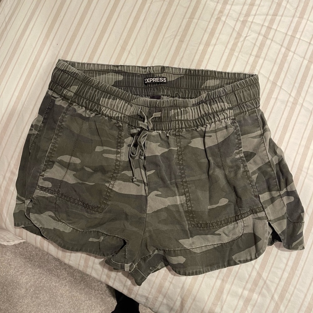 Womens Express Shorts